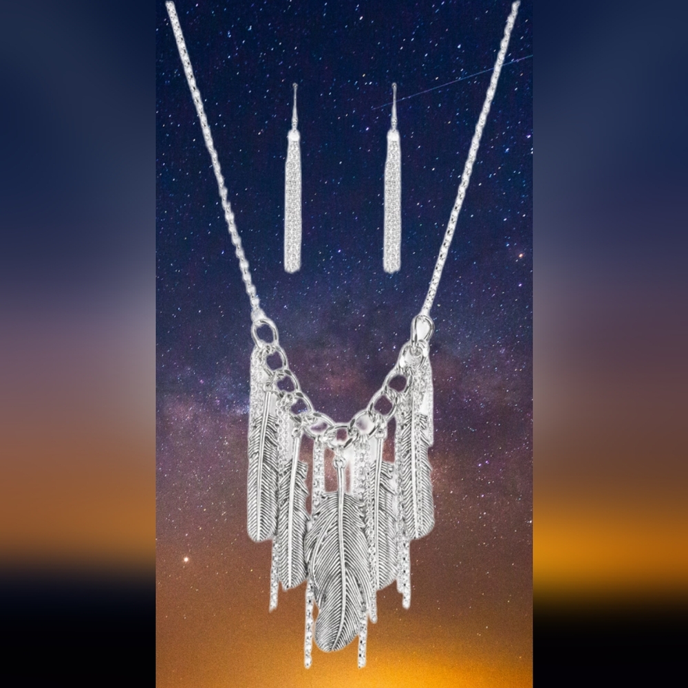 NEW Paparazzi NEST Friends Forever Necklace &  Earring Set - Silvertone